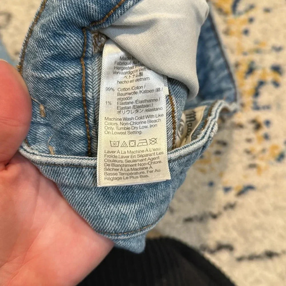 Madewell Curvy Perfect Vintage Jean: Coney Wash - Destroyed Edition - Picture 5 of 13